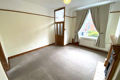 30 Glen Grove, Royton, Oldham, OL2 5SY