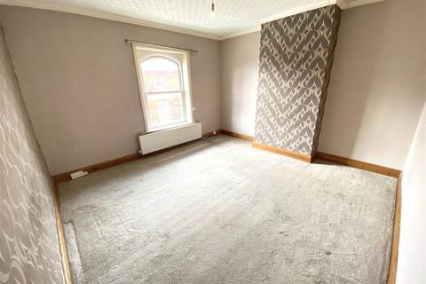 30 Glen Grove, Royton, Oldham, OL2 5SY