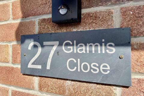 3 bedroom semi-detached house to rent, Glamis Close, Burton-on-Trent DE13