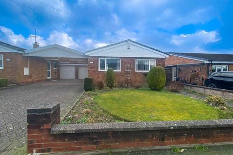 2 bedroom detached bungalow to rent, Draycott Drive, Stoke-On-Trent ST10