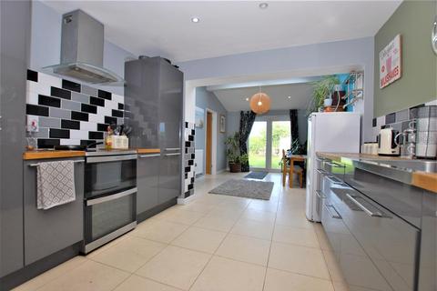 23 Didcot Drive, Marchington, Uttoxeter, ST14 8LT