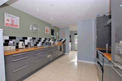 23 Didcot Drive, Marchington, Uttoxeter, ST14 8LT
