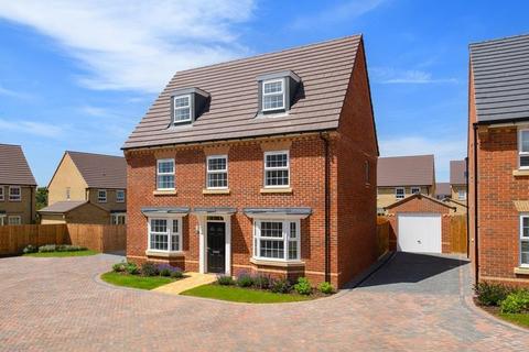 5 bedroom detached house for sale, Walton Road, Burton-On-Trent DE15