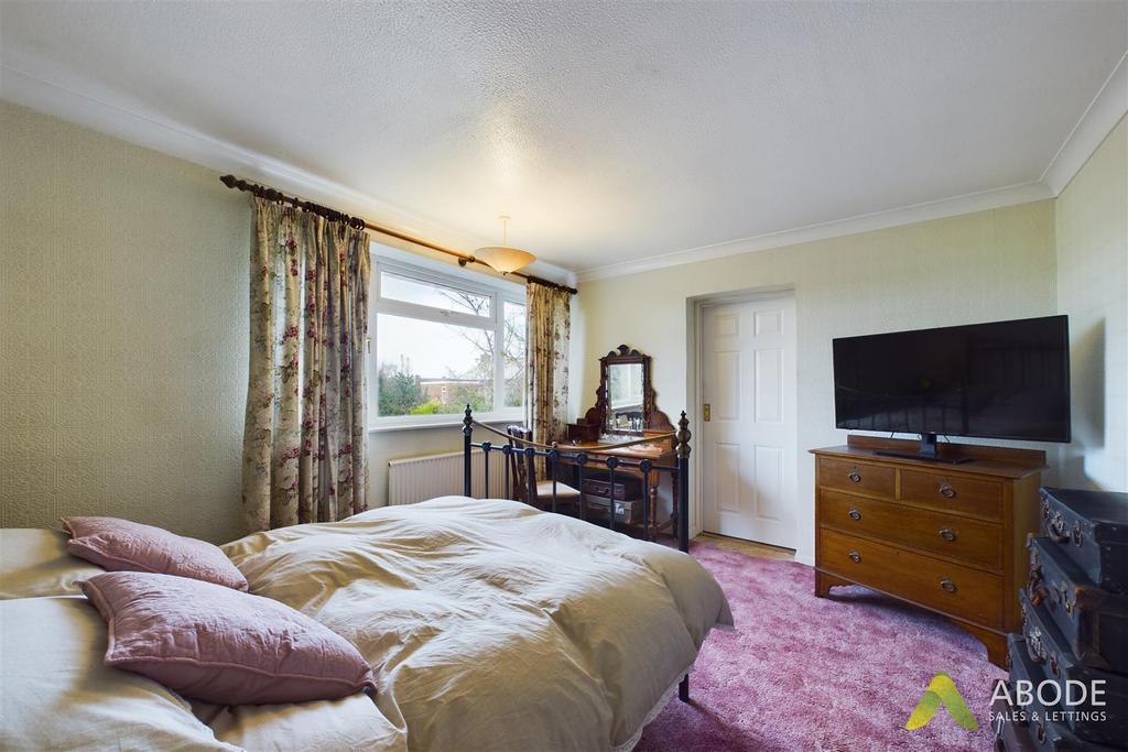 CAM02696 G0-PR0183-STILL017.jpg