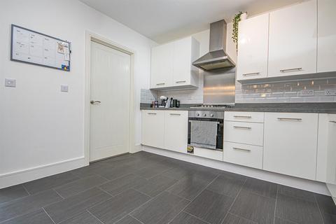 15 Ivinson Way, Bramshall, Uttoxeter, ST14 5BF