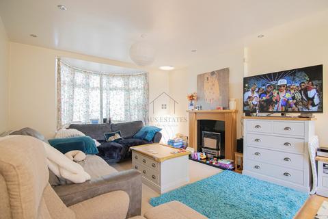 4 bedroom detached house for sale, Southfields Avenue, Oadby, Leicester, Leicestershire