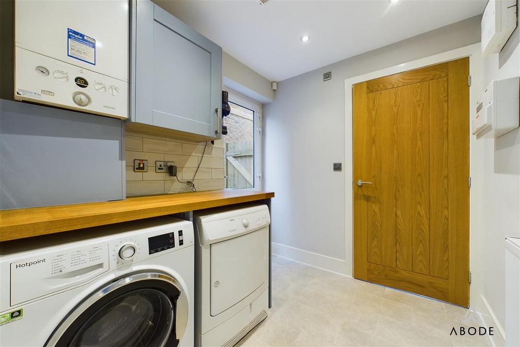 CAM03473 G0-PR0248-STILL016.jpg