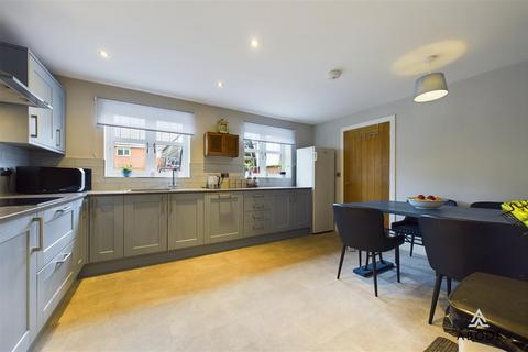 undefined, Seven Acres Close, Uttoxeter ST14