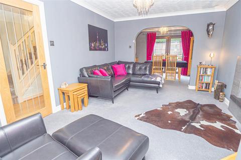 4 bedroom detached house for sale, Tennyson Close, Cheadle ST10