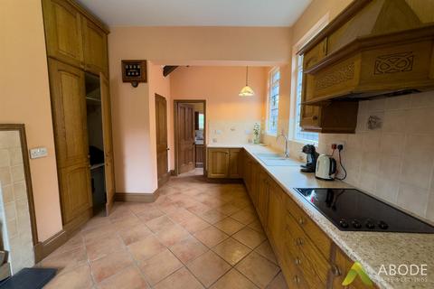 3 Hamilton Road, Burton-on-trent, DE15 0LN