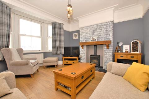 11 Heathfield Road, Uttoxeter, ST14 7JN