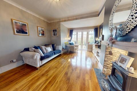 4 bedroom semi-detached house for sale, Harton Lane, South Shields, Tyne and Wear, NE34