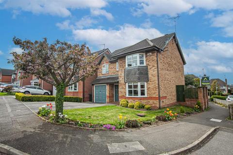 4 bedroom detached house for sale, Demontfort Way, Uttoxeter ST14