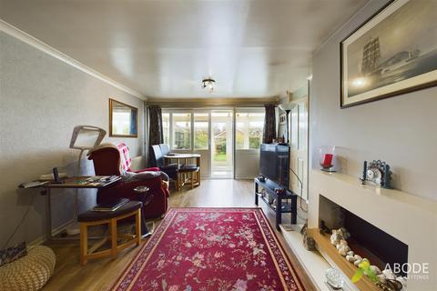 2 bedroom semi-detached bungalow for sale, Shrewsbury Road, Burton-On-Trent DE13