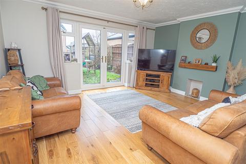 4 bedroom detached house for sale, Austin Close, Cheadle ST10