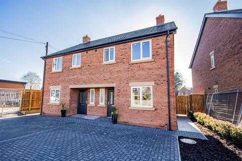 3 bedroom semi-detached house for sale, Heath Road, Uttoxeter ST14