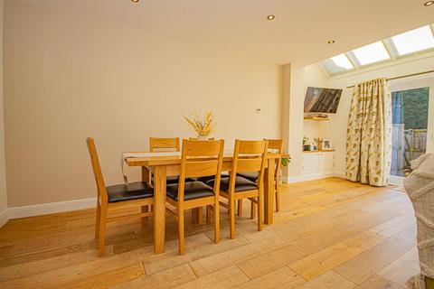 73 Stone Road, Uttoxeter, ST14 7QP