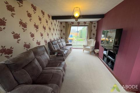 4 bedroom terraced house for sale, Burton Road, Burton-On-Trent DE14