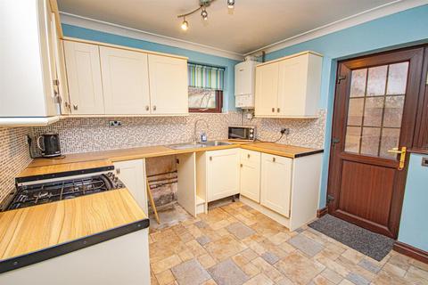 29 Heathfield Road, Uttoxeter, ST14 7JN