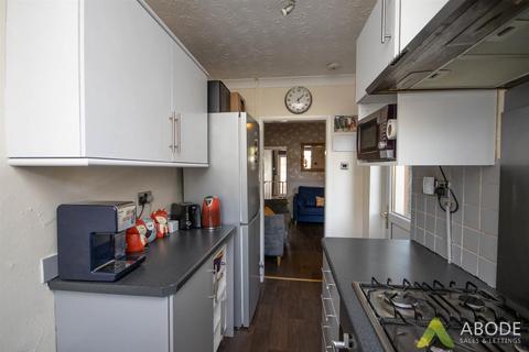1 Forest Road, Burton-on-trent, DE13 9TW