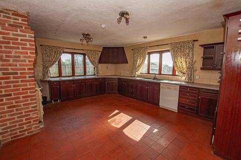 3 bedroom house for sale, Yoxall Road, Rugeley WS15