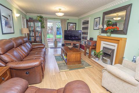 16 Carters Croft, Tean, Stoke-on-trent, ST10 4JB