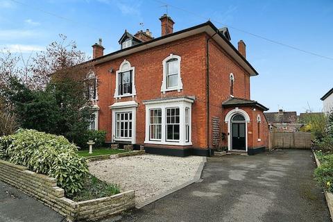 7 bedroom semi-detached house for sale, Branston Road, Burton-On-Trent DE14