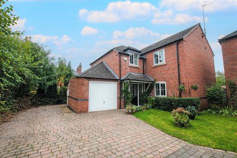 4 bedroom detached house for sale, Seasons Close, Uttoxeter ST14