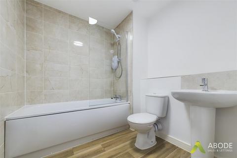 16 Bishop Close, Burton-on-trent, DE13 9EZ