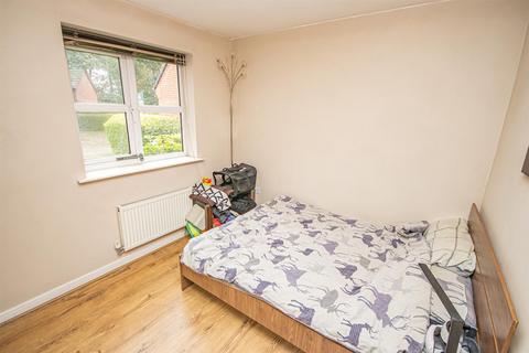 5 Old Lodge Close, Uttoxeter, ST14 7FJ