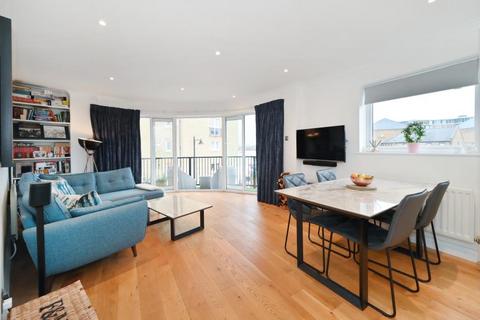 2 bedroom apartment for sale, Lockview Court Narrow Street E14