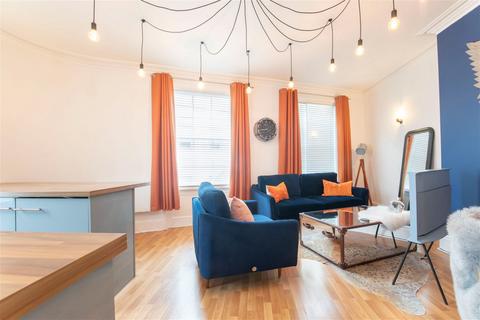 1 bedroom apartment for sale, Clarence Street, Town Centre, Cheltenham, GL50