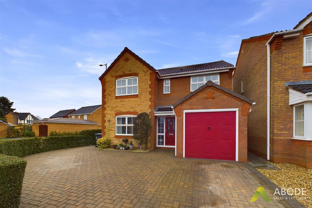 Ratcliffe Avenue, BurtonOnTrent DE14 4 bed detached house for sale