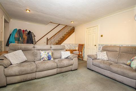 12 Dove Lane, Rocester, Uttoxeter, ST14 5LA