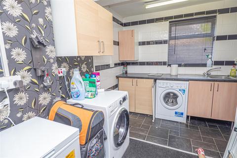 2 Watt Place, Cheadle, Stoke-on-trent, ST10 1NY