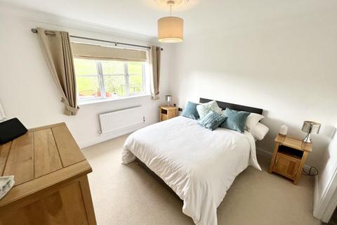 4 Spencer Close, Uttoxeter, ST14 8YA