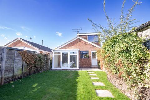 3 bedroom detached house for sale, Gretton Avenue, Burton on trent DE13