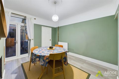 19 Forest Road, Burton-on-trent, DE13 9TW