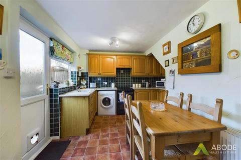 31 Alderbrook Close, Rolleston On Dove, Burton-on-trent, DE13 9AH