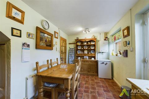 31 Alderbrook Close, Rolleston On Dove, Burton-on-trent, DE13 9AH