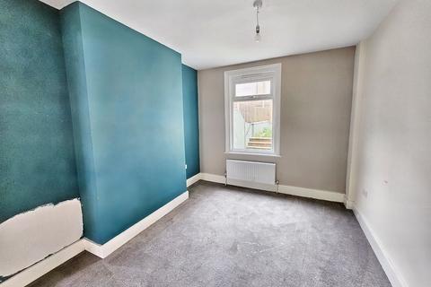 39 Linden Crescent, Folkestone, CT19 5SB