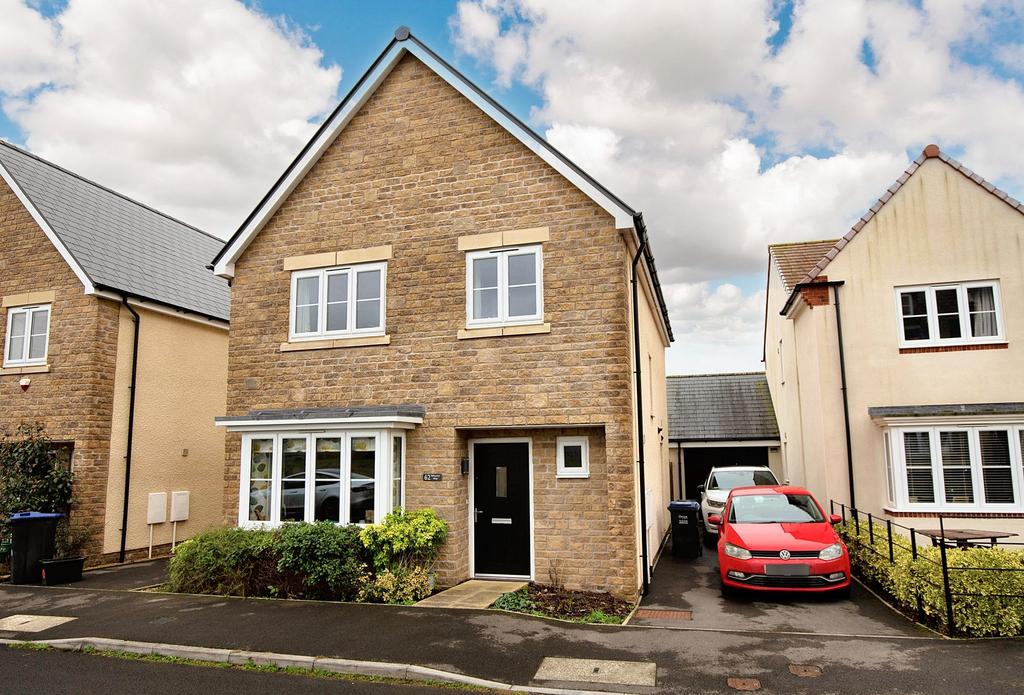 Wheeler Way, Malmesbury, SN16 4 bed detached house for sale £450,000