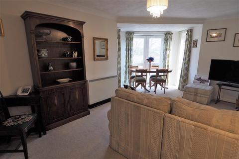 1 bedroom apartment for sale, Chatsworth Court, Derbyshire DE6