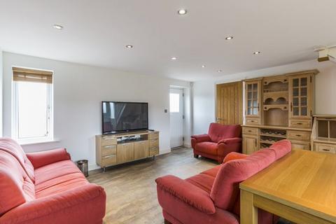 2 bedroom semi-detached house to rent, Haggs Road, Follifoot, Harrogate, UK, HG3