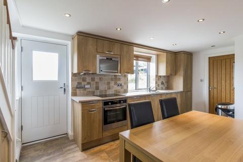 2 bedroom semi-detached house to rent, Haggs Road, Follifoot, Harrogate, UK, HG3