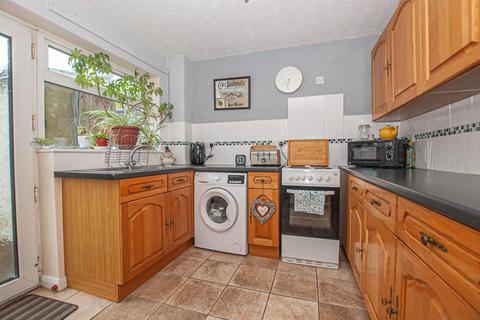 4 Hilsea Crescent, Marchington, Uttoxeter, ST14 8LR