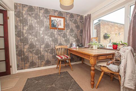 4 Hilsea Crescent, Marchington, Uttoxeter, ST14 8LR
