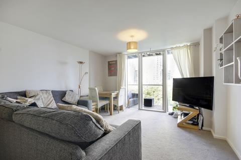 2 bedroom flat for sale, Millharbour, Canary Wharf E14