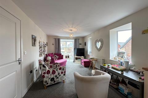 2 bedroom apartment for sale, Ashby Gardens, Hyde, SK14 3EY