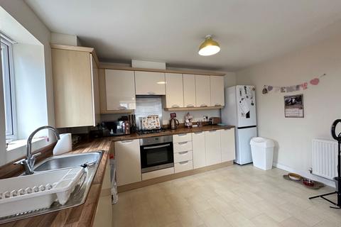 8 Ashby Gardens, Hyde, SK14 3EY